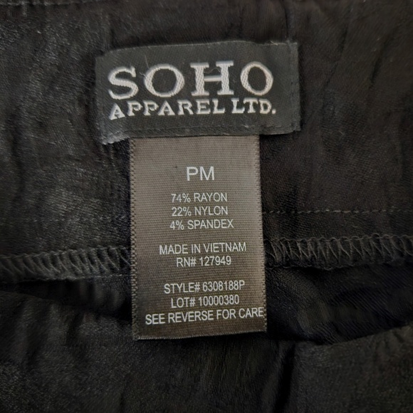 Soho Apparel Black Damask Stretch Pull-On Slim-Fit Longline Skimmer - Women's PM - Picture 4 of 5